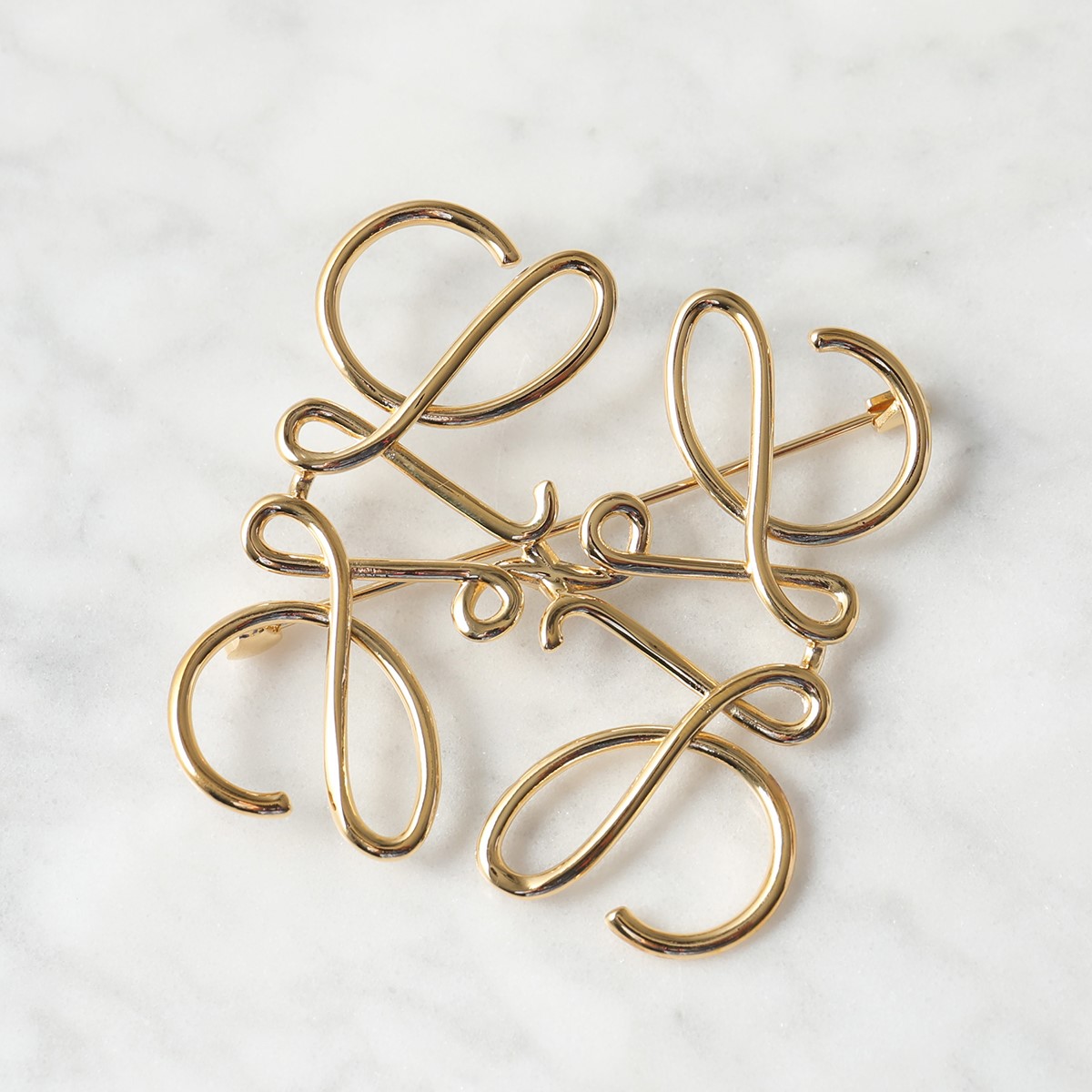 LOEWE（ロエベ） ブローチ ANAGRAM BROOCH 111.25.020 111.27.027