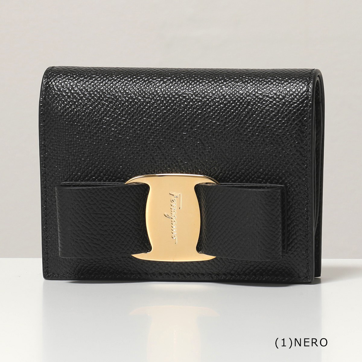 FERRAGAMO（フェラガモ） 二つ折り財布 VARA BOW 22 D515 レディース