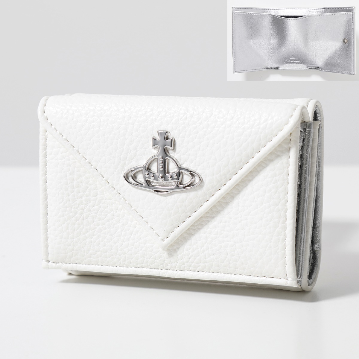 Vivienne Westwood（ヴィヴィアンウエストウッド） 三つ折り財布