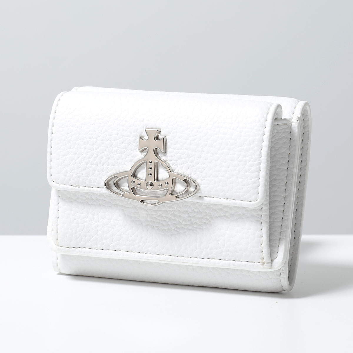 Vivienne Westwood（ヴィヴィアンウエストウッド） 三つ折り財布 RE