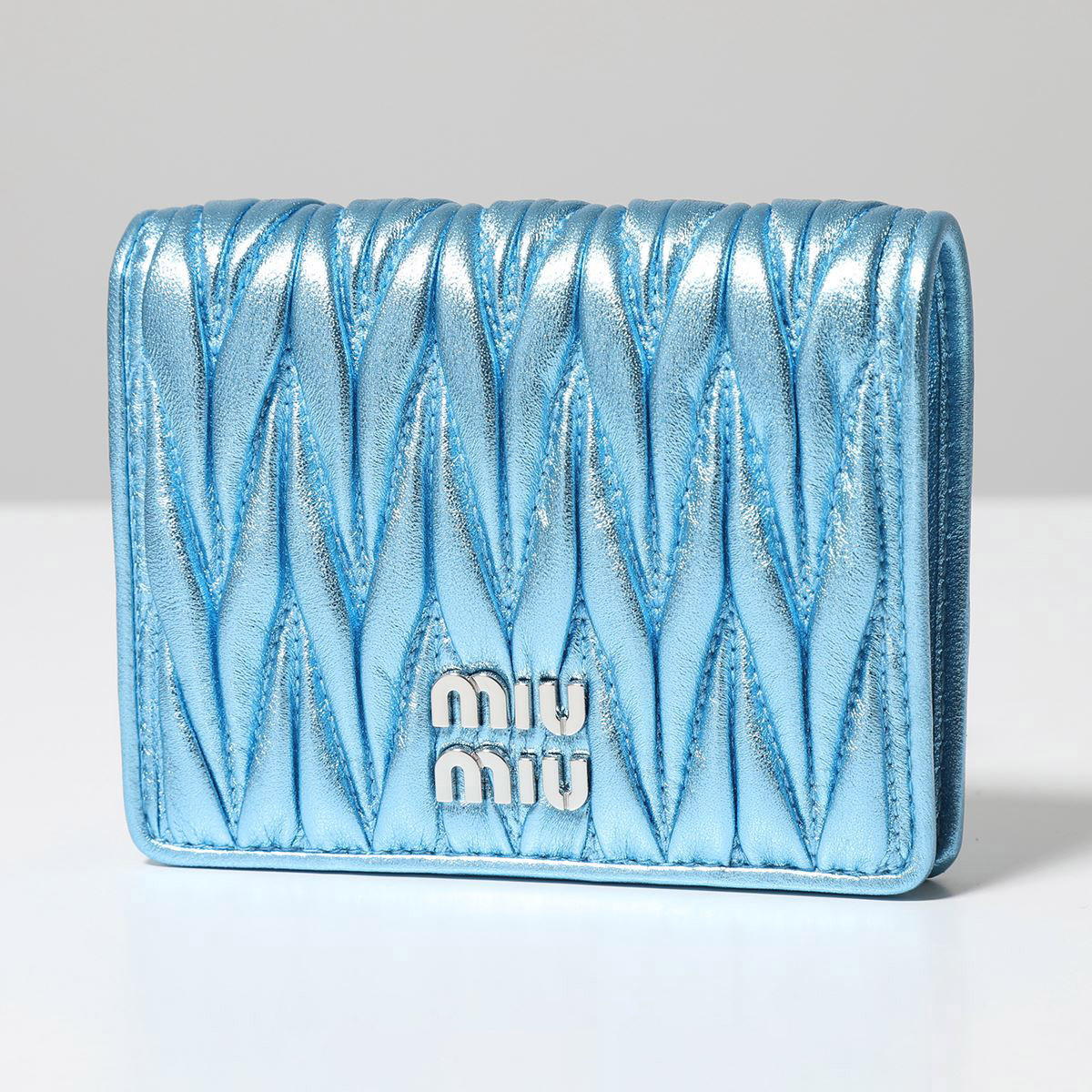 miu miu（ミュウミュウ） 【カラー限定特価】MIUMIU 二つ折り財布