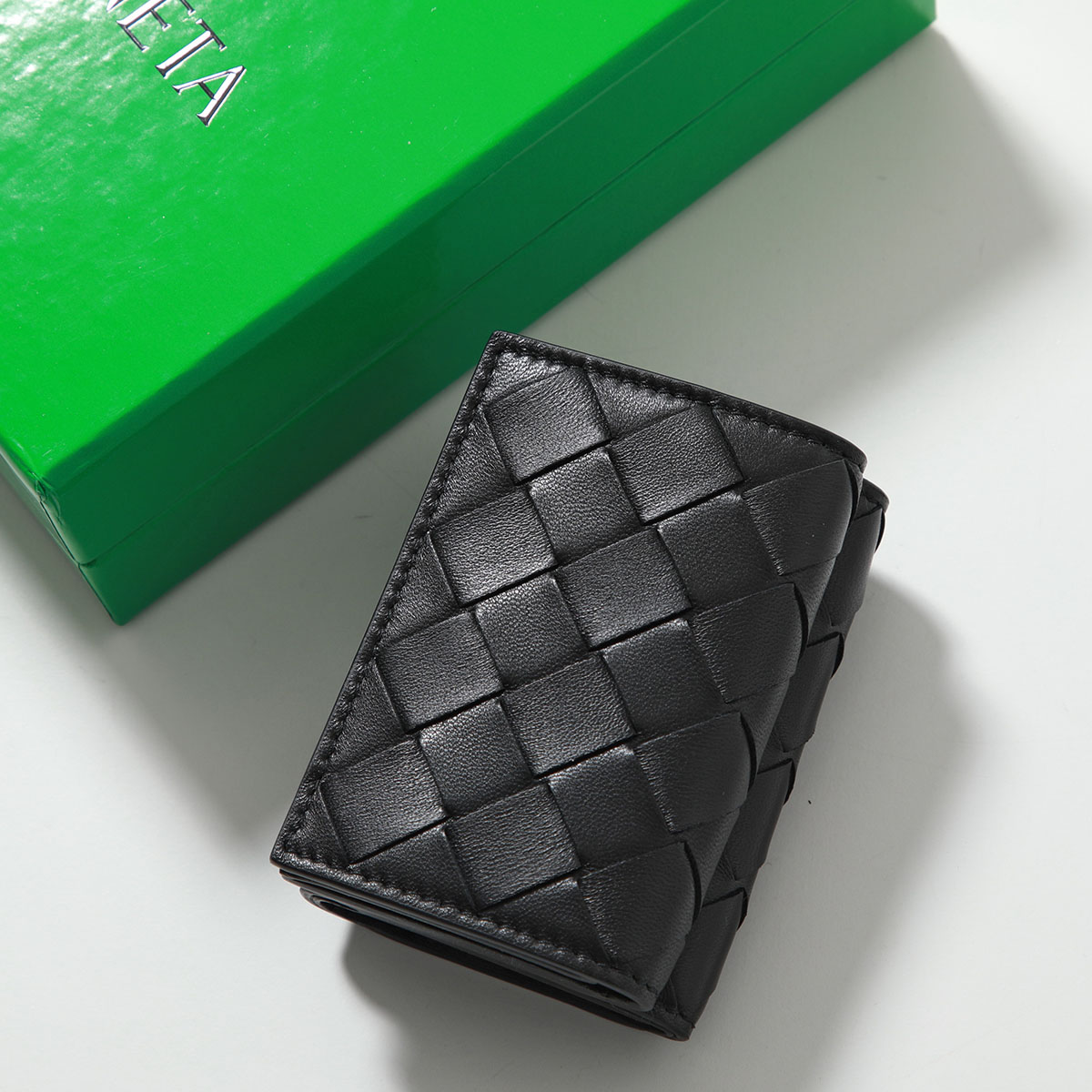 BOTTEGA VENETA（ボッテガ・ヴェネタ） 三つ折り財布 666944 751156