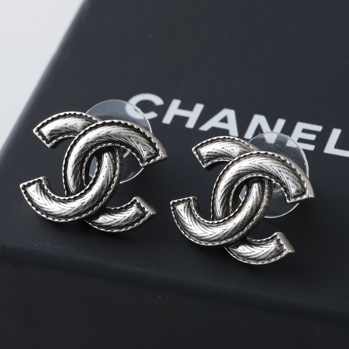 CHANEL ロゴデザイン ピアス メンズ レディース CHANEL ロゴデザイン
