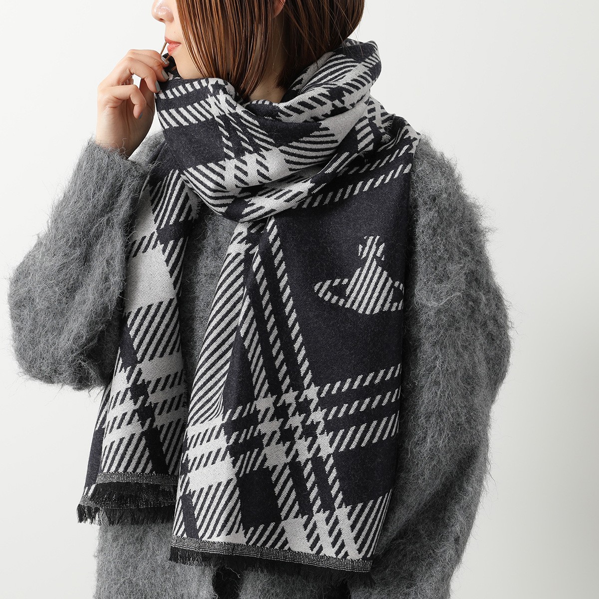 Vivienne Westwood（ヴィヴィアンウエストウッド） マフラー 50X200