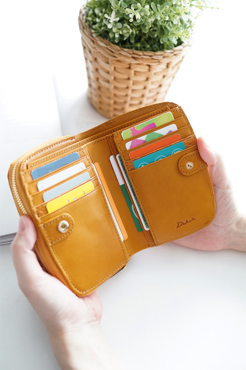 Dakota（ダコタ） ミモザ 小銭入れ付き二つ折り財布 0031211（0030251