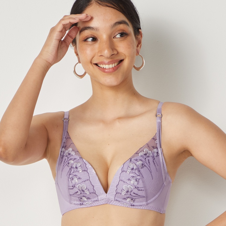 AMOSTYLE（アモスタイル） 夢みるブラ ノンワイヤー プレスド フラワー