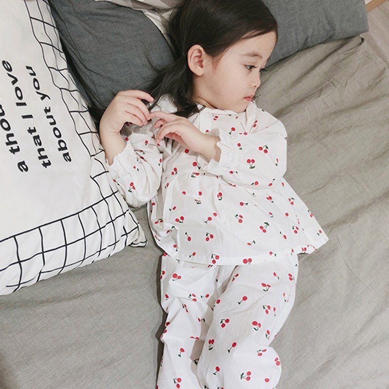 tpさん専用販売 パジャマ2着 女の子用下着3点 tpさん専用販売 パジャマ