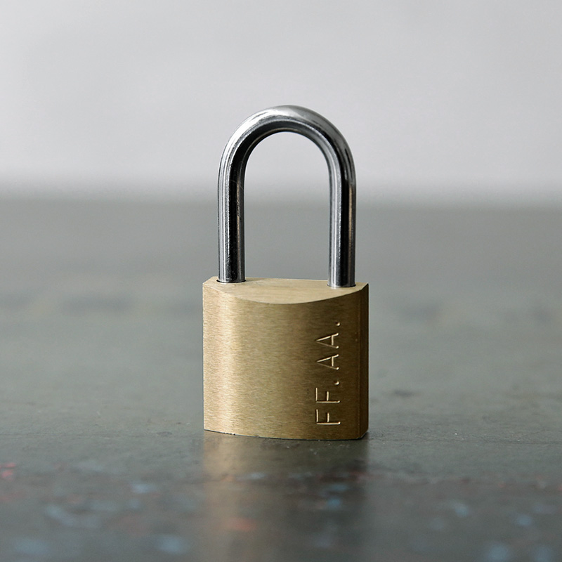 MILITARY（ミリタリー） 実物 新品 デッドストック イタリア軍 METAL