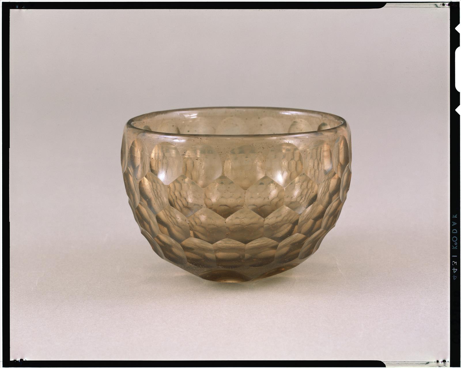 白瑠璃碗 - 正倉院