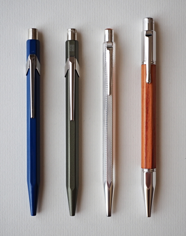 カランダッシュ バリアス メットウッド BPは画材のようにシンプルで