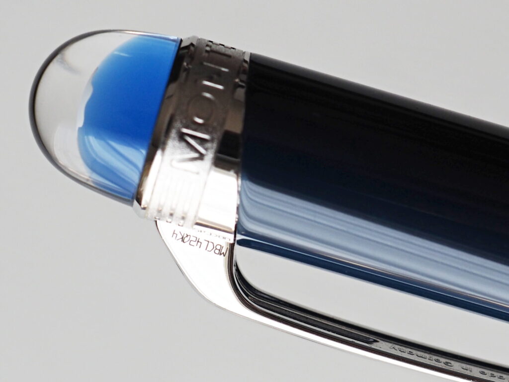 宇宙から見た美しい地球をテーマにした筆記具「モンブラン スター