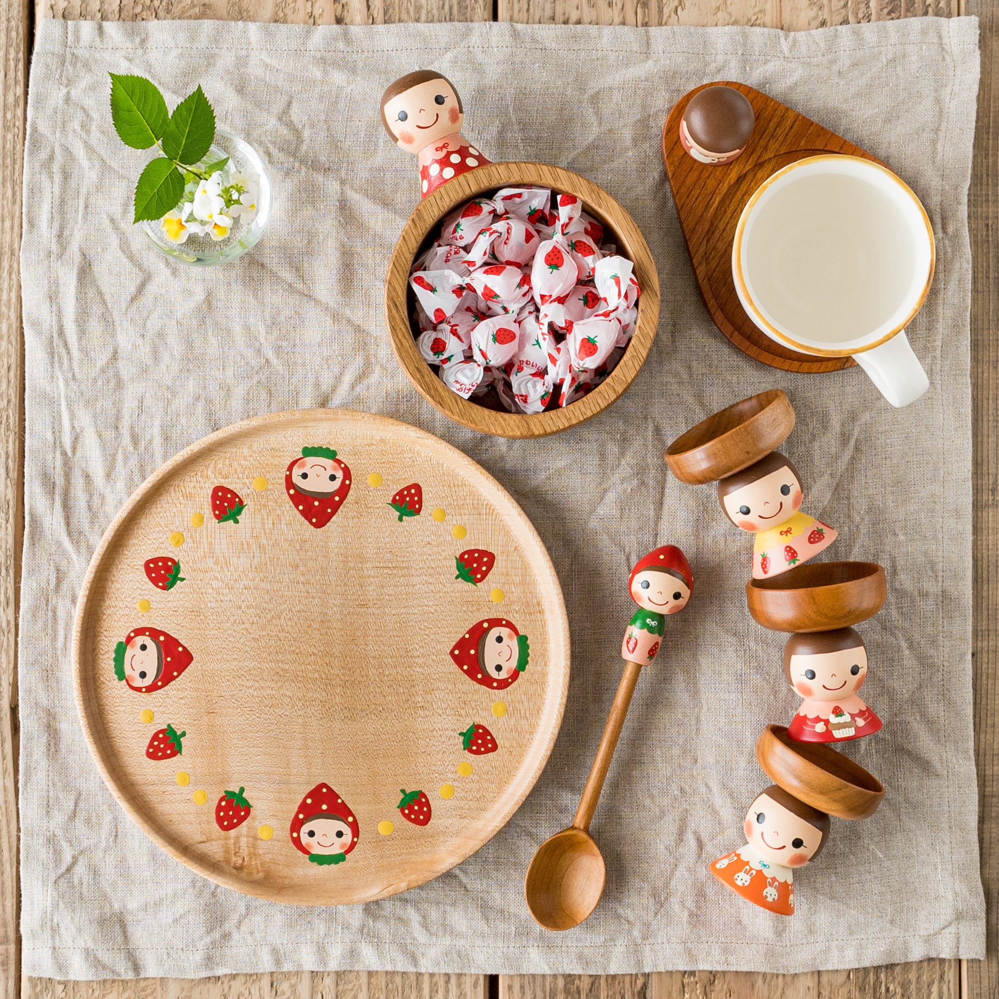 木絵雑貨 トレイ いちご｜作家もののうつわ通販 四季折折 – 四季折折