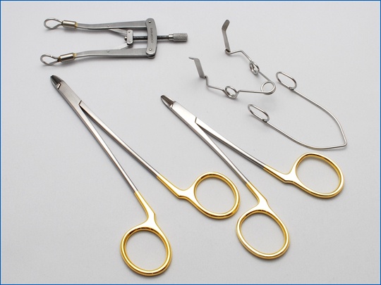 セット - 動物用手術器具のシンメディコ