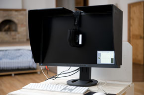 24.1型のColorEdgeは、CG245WとCG243W-Bのどちらを選べばいいか