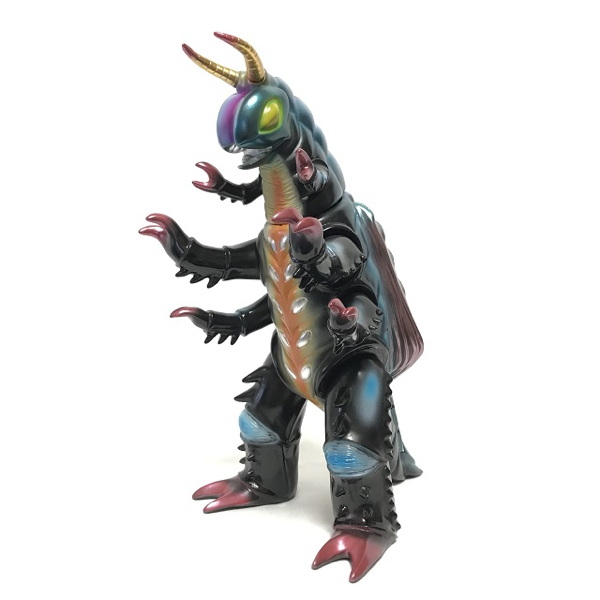 ドリームロケット最新作「宇虫怪獣 グモーズ」と「合成怪獣 キュマラス