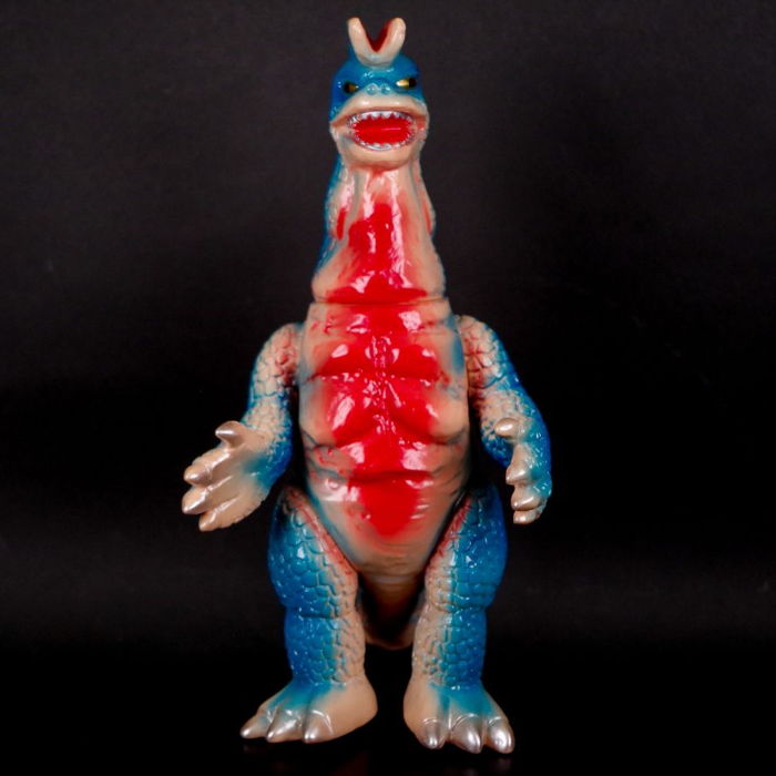 ブルマァク × 墓場の画廊の『帰ってきたウルトラマン』特集に