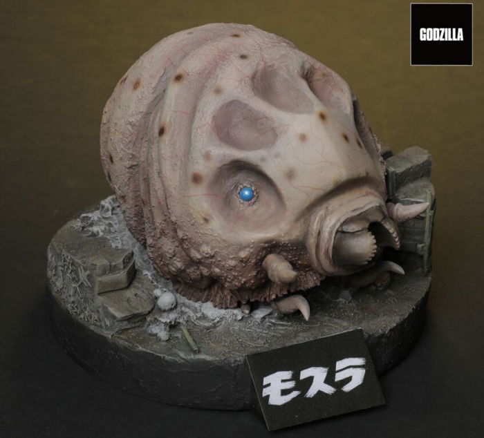 エクスプラスの［デフォリアル］に「モスラ(幼虫)(1961)」がノシノシ