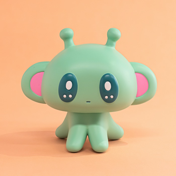 イラストレーター・モニョチタポミチ氏の「宇宙人シリーズ」がソフビ化