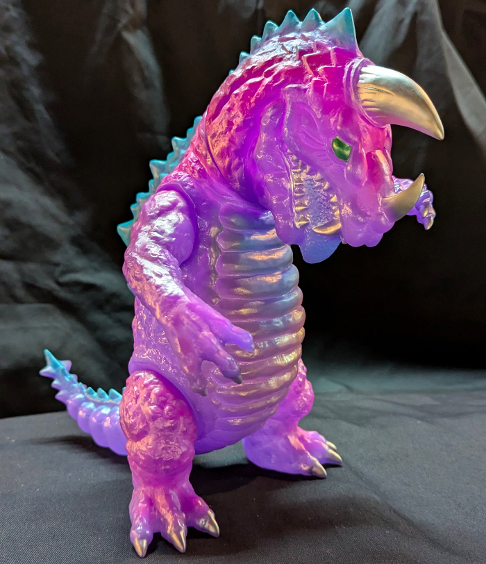 まんだらけから「剛腕怪獣バジアス」「轟唸怪獣ゴーラス」2大怪獣の新