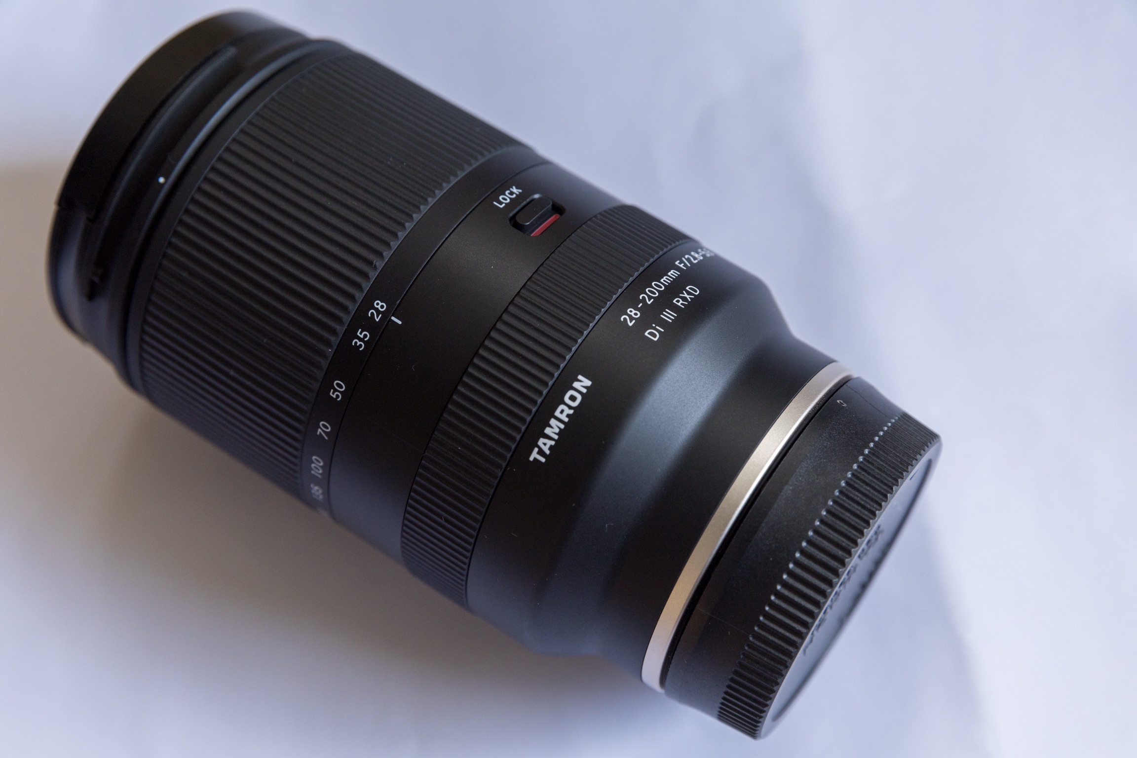 SONY Eマウントの便利ズームの定番 TAMRON 28-200mm F/2.8-5.6 Di III