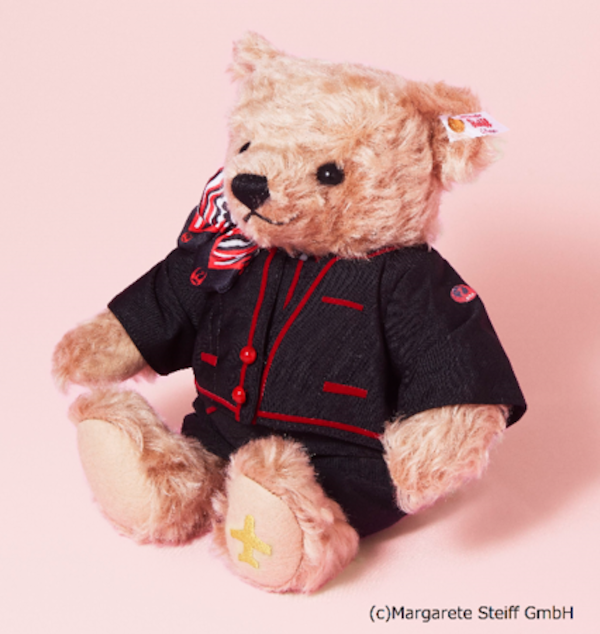 JALショッピングがドイツ老舗シュタイフとコラボ 新制服テディベアの