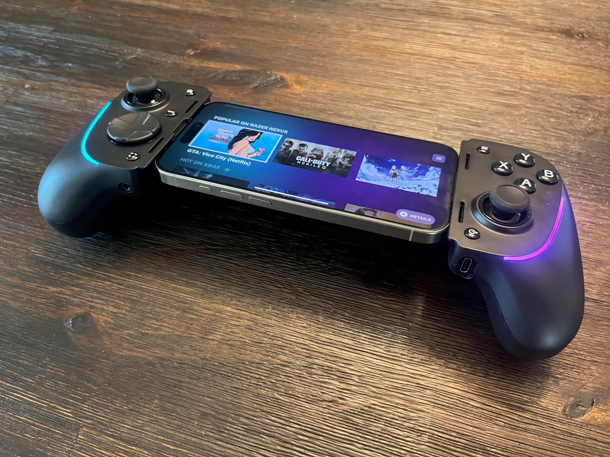 Razer Kishi Ultra Mobile Gaming Controller Review