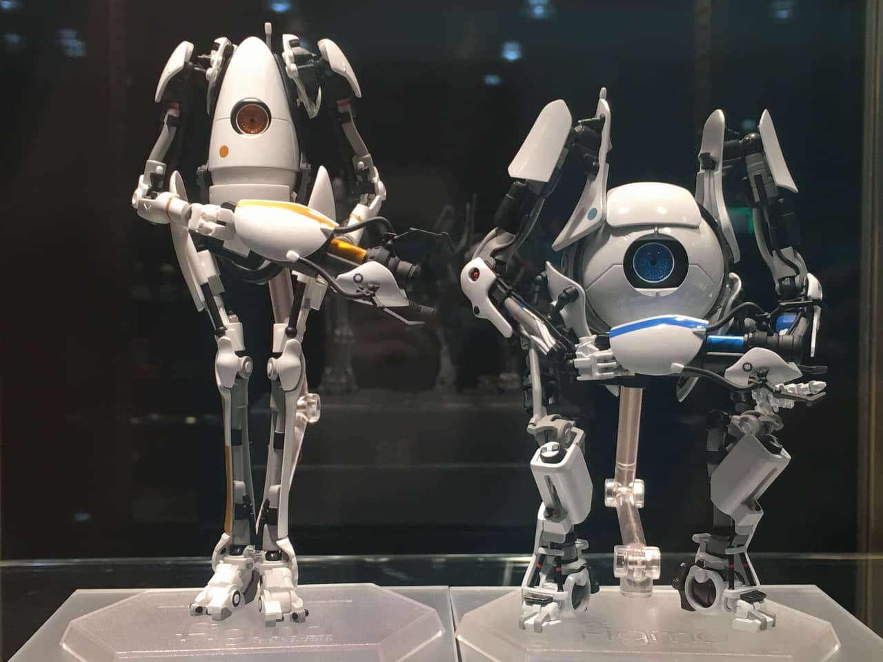 These Portal 2 Atlas and P-Body Figures Are Spot On - Toy Fair 2017