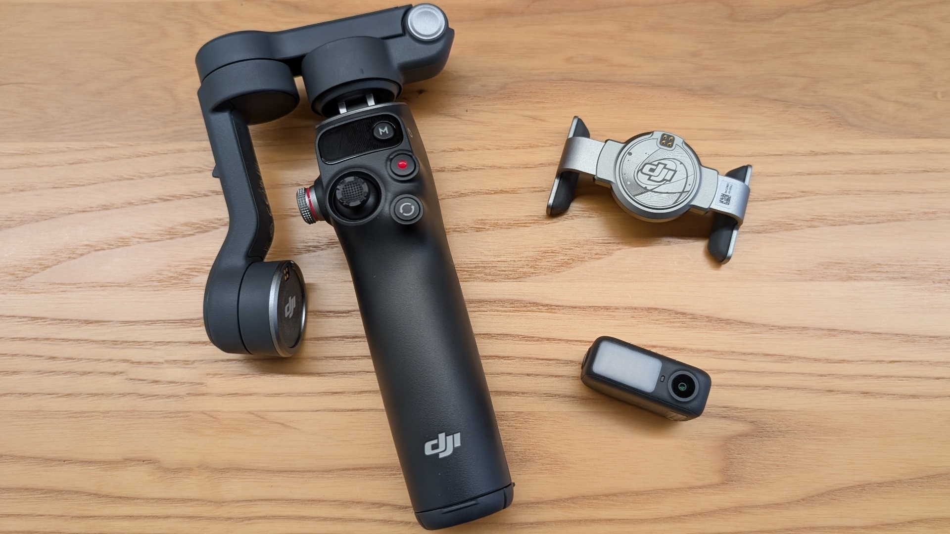 室内で数時間使用】2025年2月発売DJI Osmo Mobile 7P