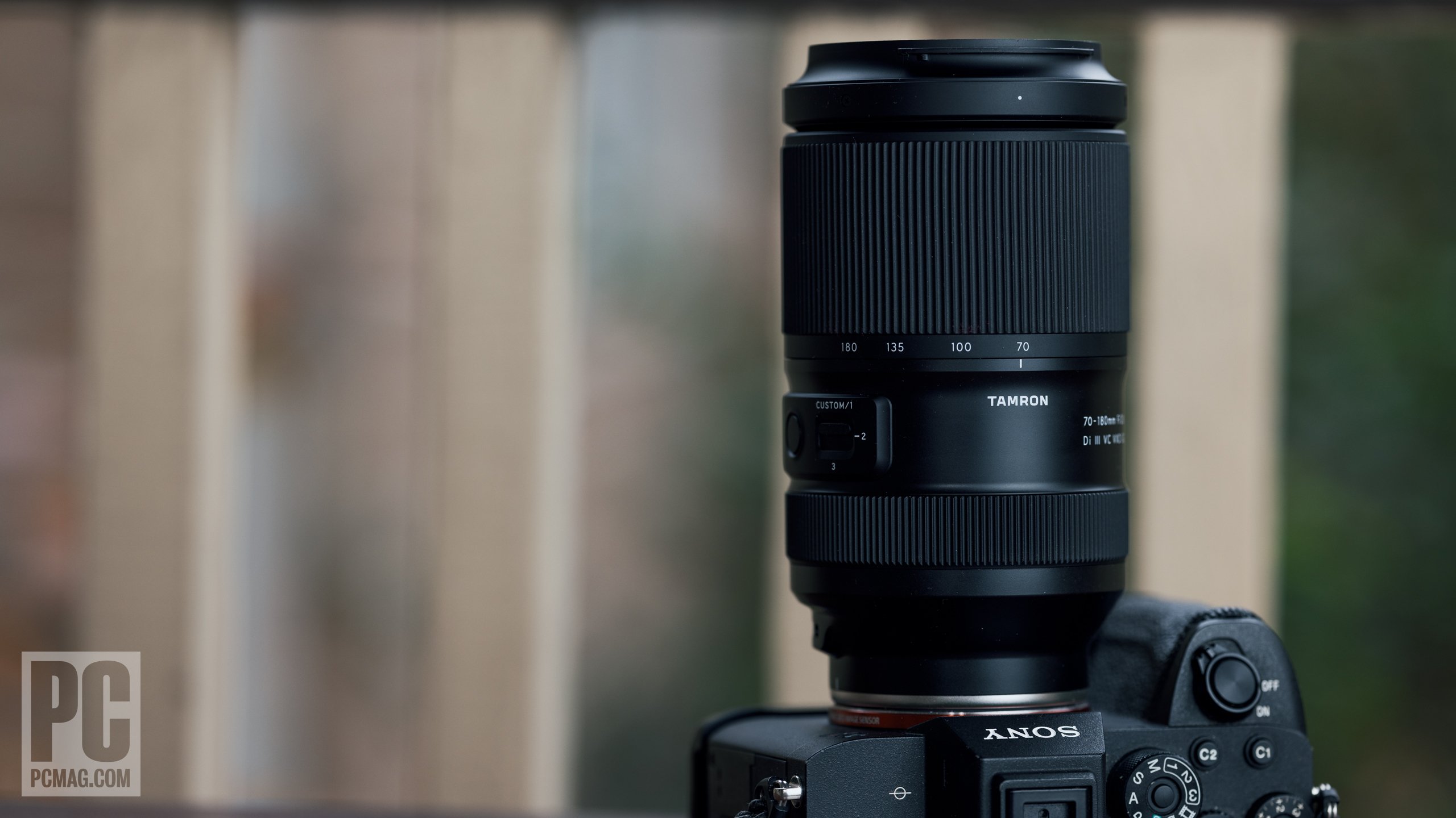 Tamron 70-180mm F2.8 Di III VC VXD G2 - Review 2023 - PCMag Middle