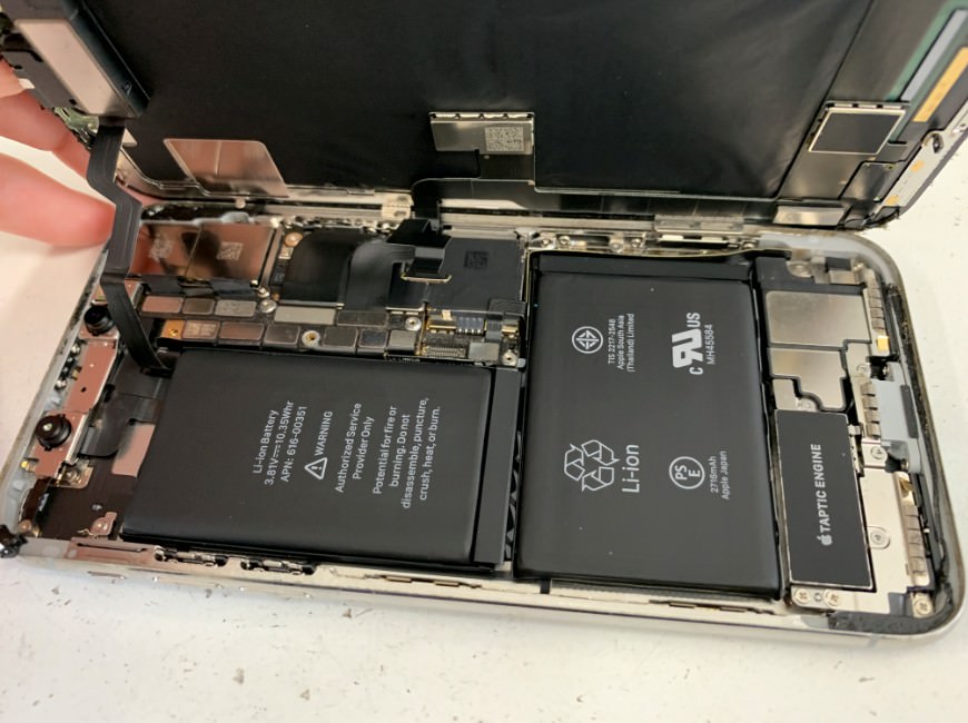 Apple iPhone X シルバー 画面に縦線あり iPhoneの液晶に縦線が出て