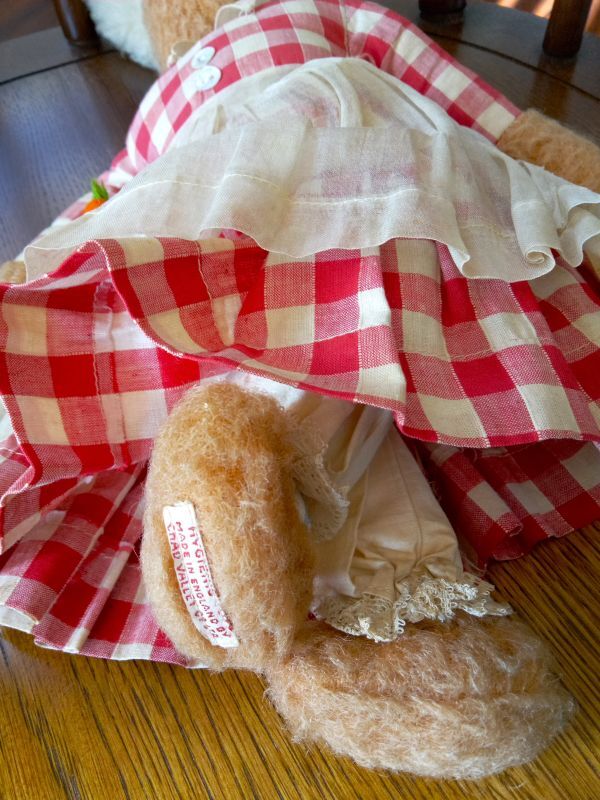 イギリス生まれの足長うさぎさんヴィンテージの ドレスラビット