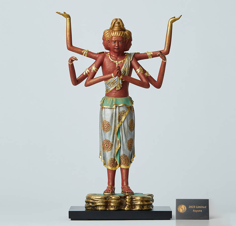 イスム-仏像のもつハイセンスな臨場感を楽しむ