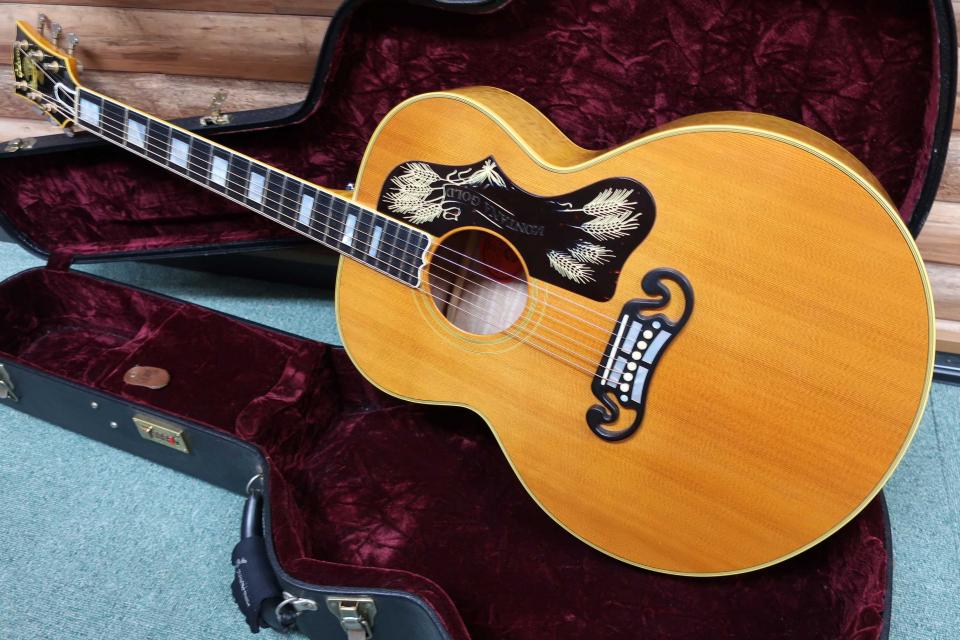 Gibson SJ-200 Montana Gold / Grover Imperial Gold Peg・ Montana