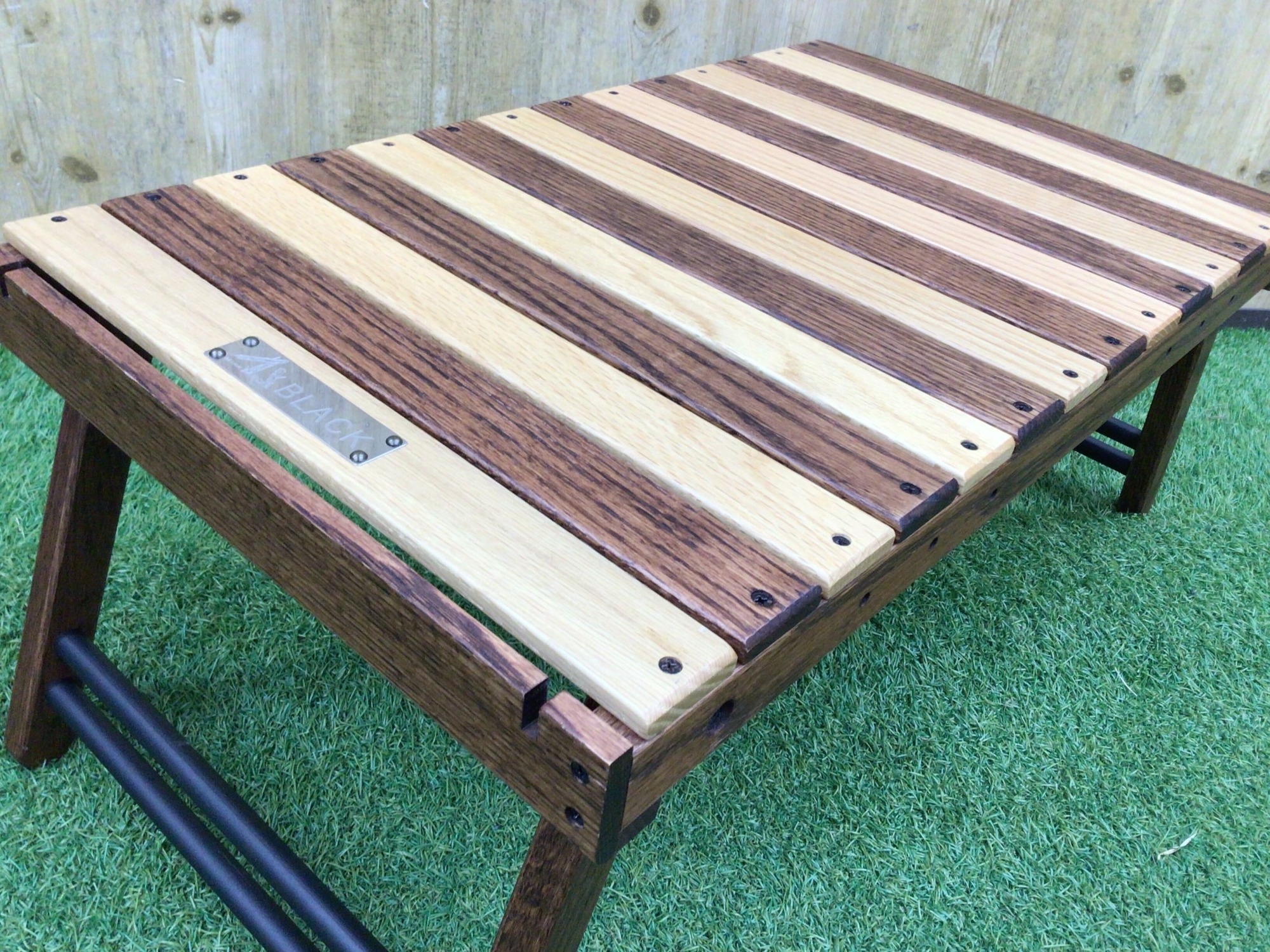 新入荷速報】BLACK DESIGN (ブラックデザイン) ハレテーブル！なんと