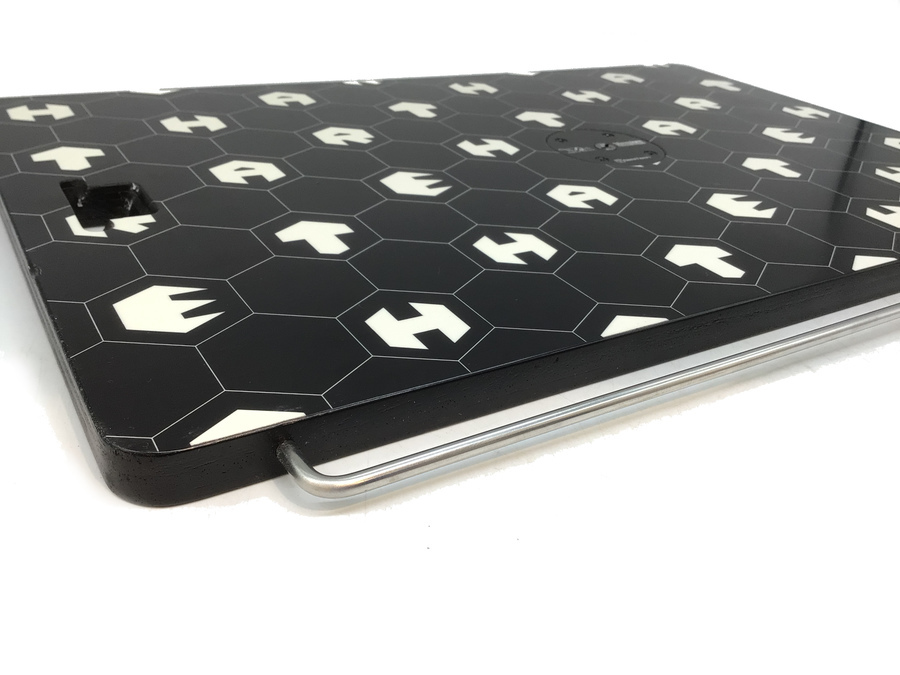 Woodrings × TheArth 床上手さんハニカム柄