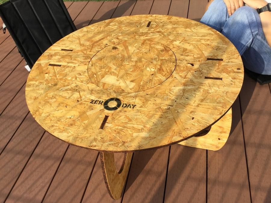 OSBボード 円形テーブル 約75cm ドーナツ テーブル✨ OSBボード 円形