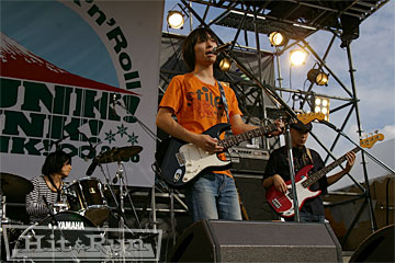 SPARKS GOGO : JUNK! JUNK! JUNK! ∞ 2007 : 2006 Photo