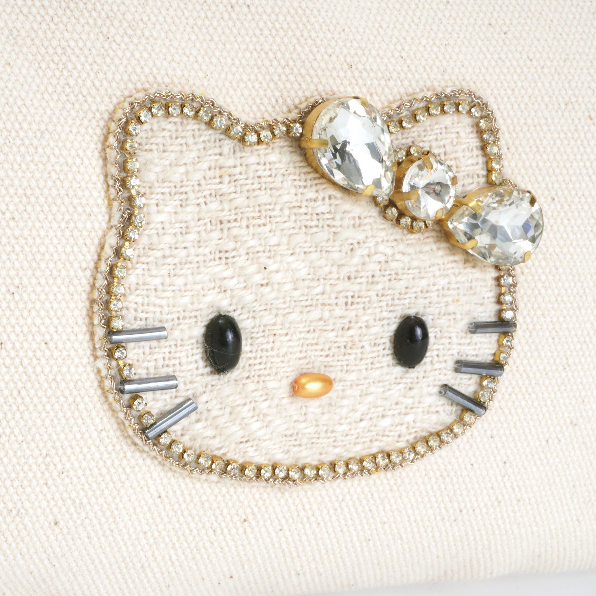 激レア商品】ハローキティ ビーズポーチチャーム 激レア商品】ハロー