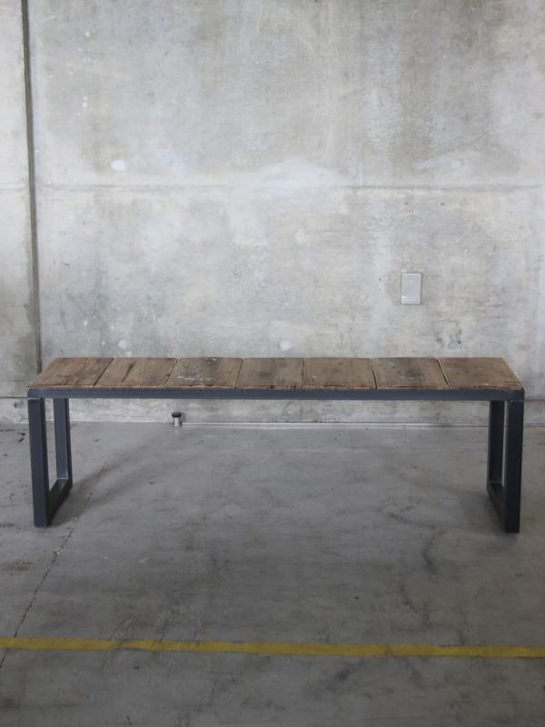 ≪ベンチ≫【USED足場板フレーム鉄脚ベンチ 1脚】 BEN02-USE | SQUARE