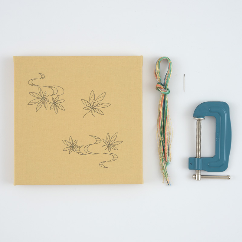 入手不可能！明治時代の日本刺繍型紙三枚 入手不可能！明治時代の日本