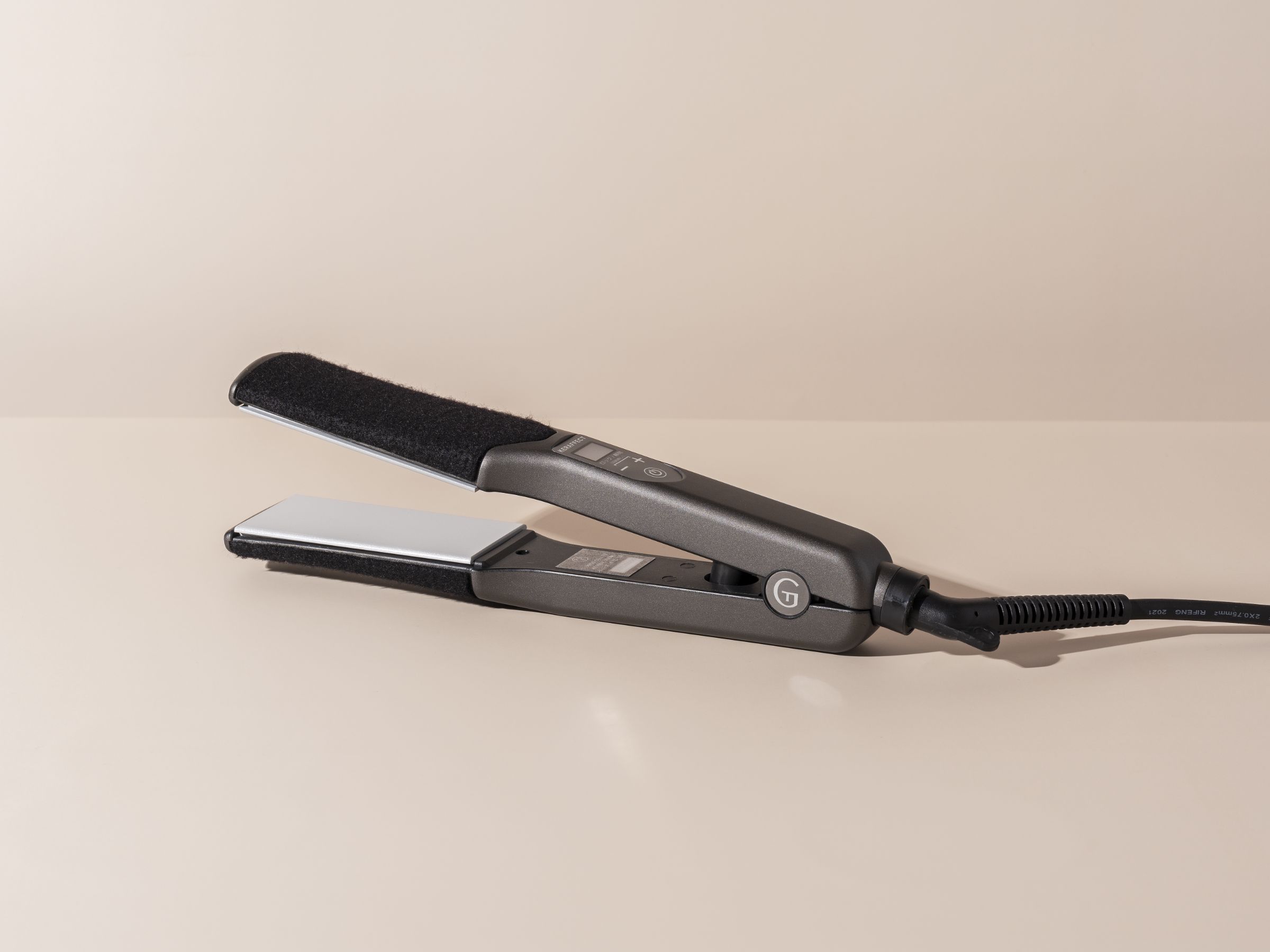 KERAFFECT STRAIGHT IRON