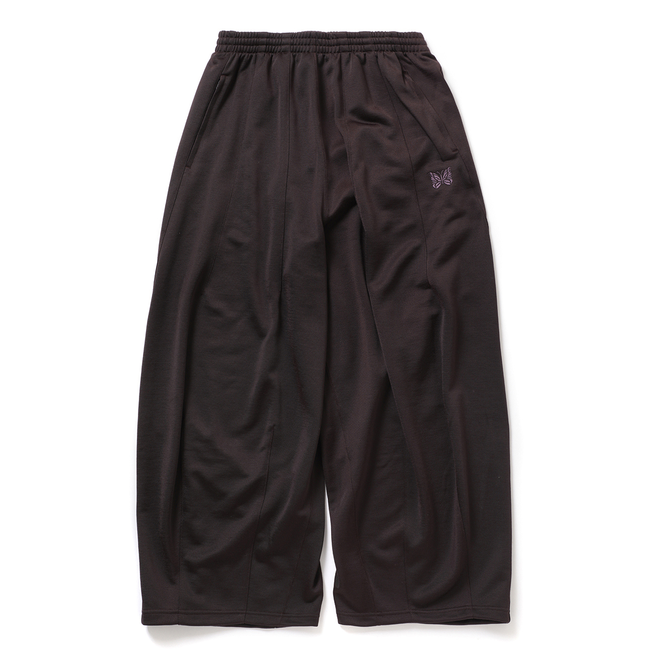 個性的なNeedles・ヒザデルパンツ、そのバリエーションやサイズ感は