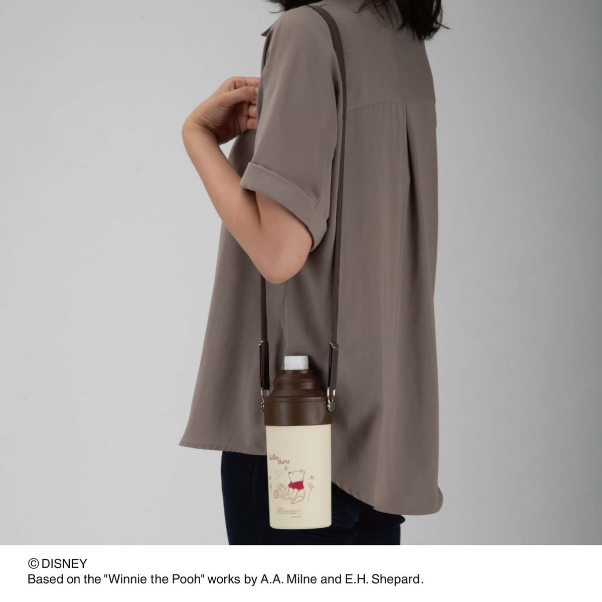 ディズニー HDペットボトルホルダー（くまのプーさん／こんにちは