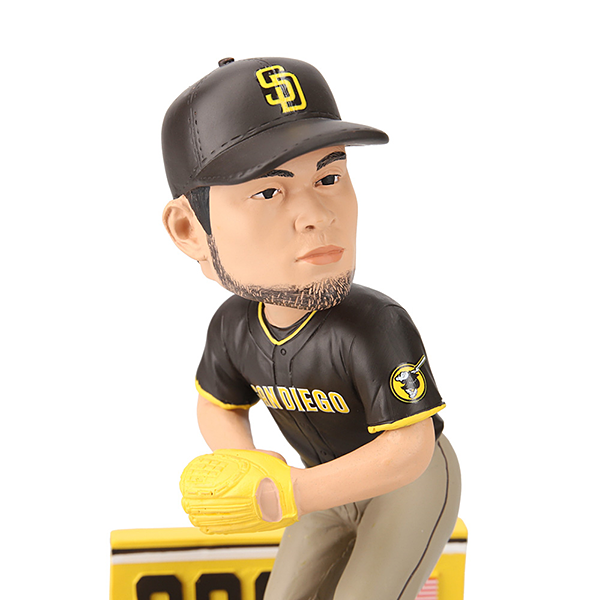 ダルビッシュ 3000奪三振 ボブルヘッド 球場限定品 フィギュア バ f9qA