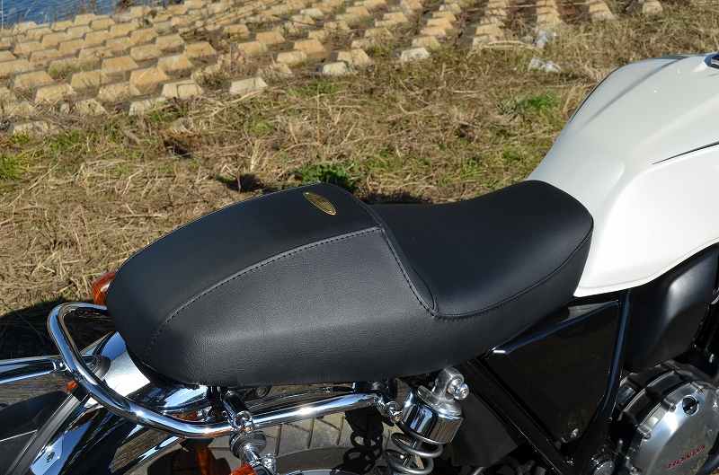 CB1100 sc65 14L タンクサイドカバー14ℓ