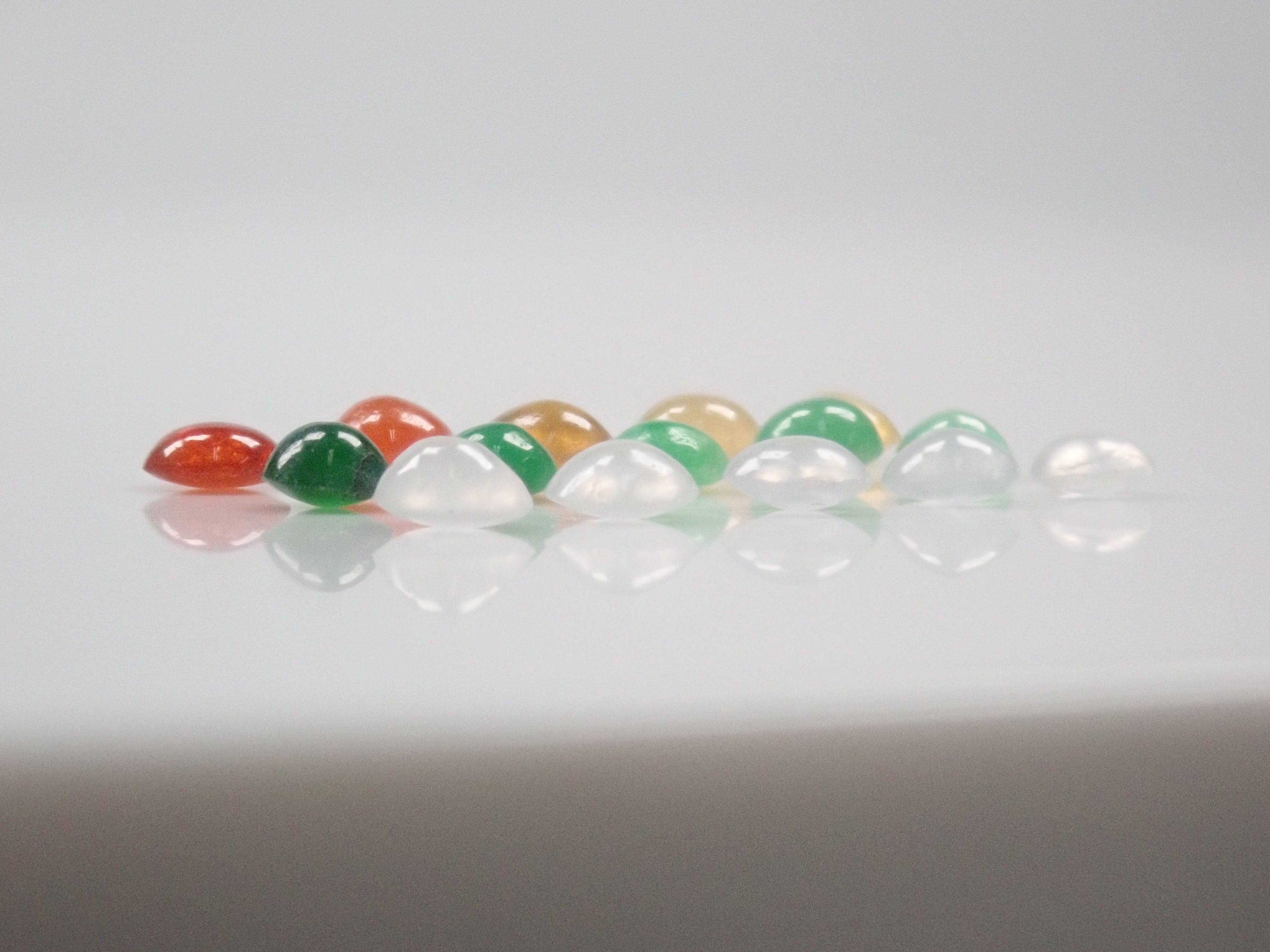 ミャンマー産ヒスイ3色セット