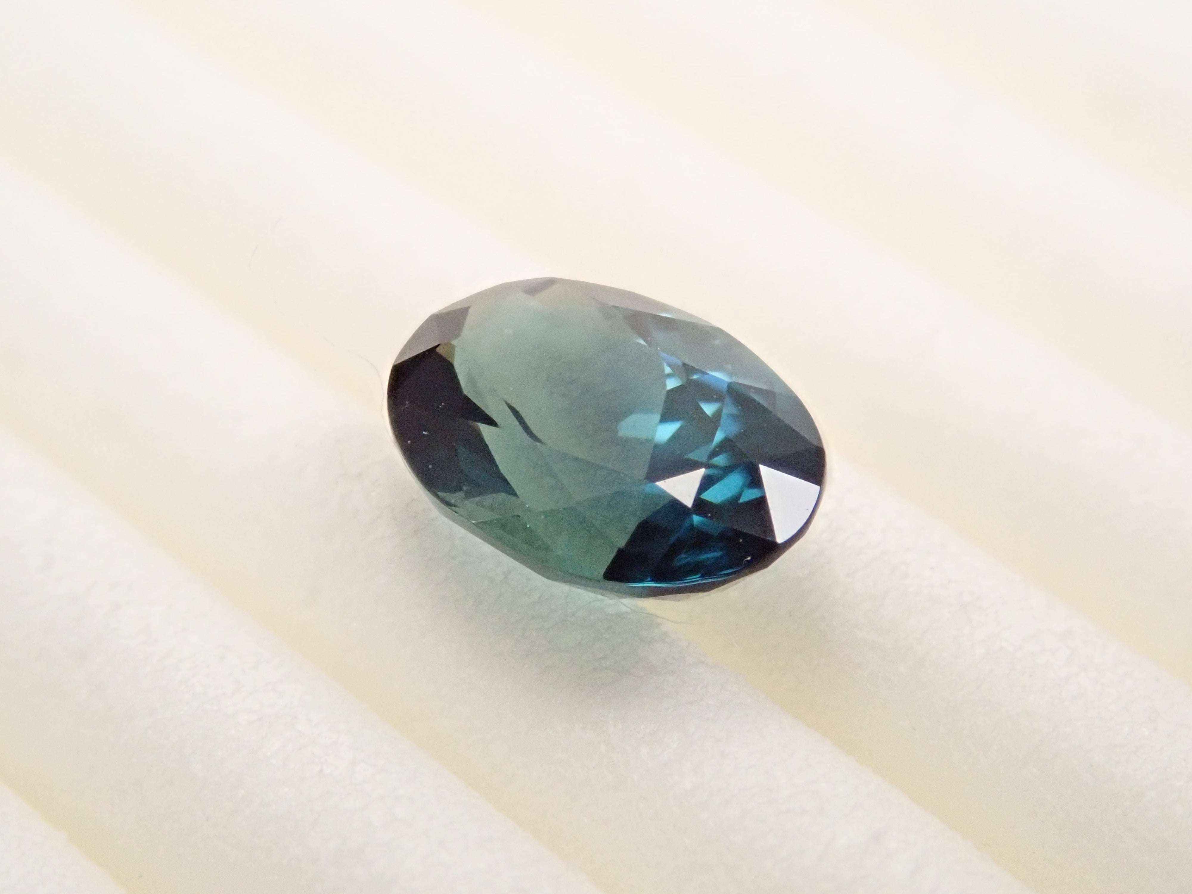 ブラジル産ブルートルマリン 0.827ctルース