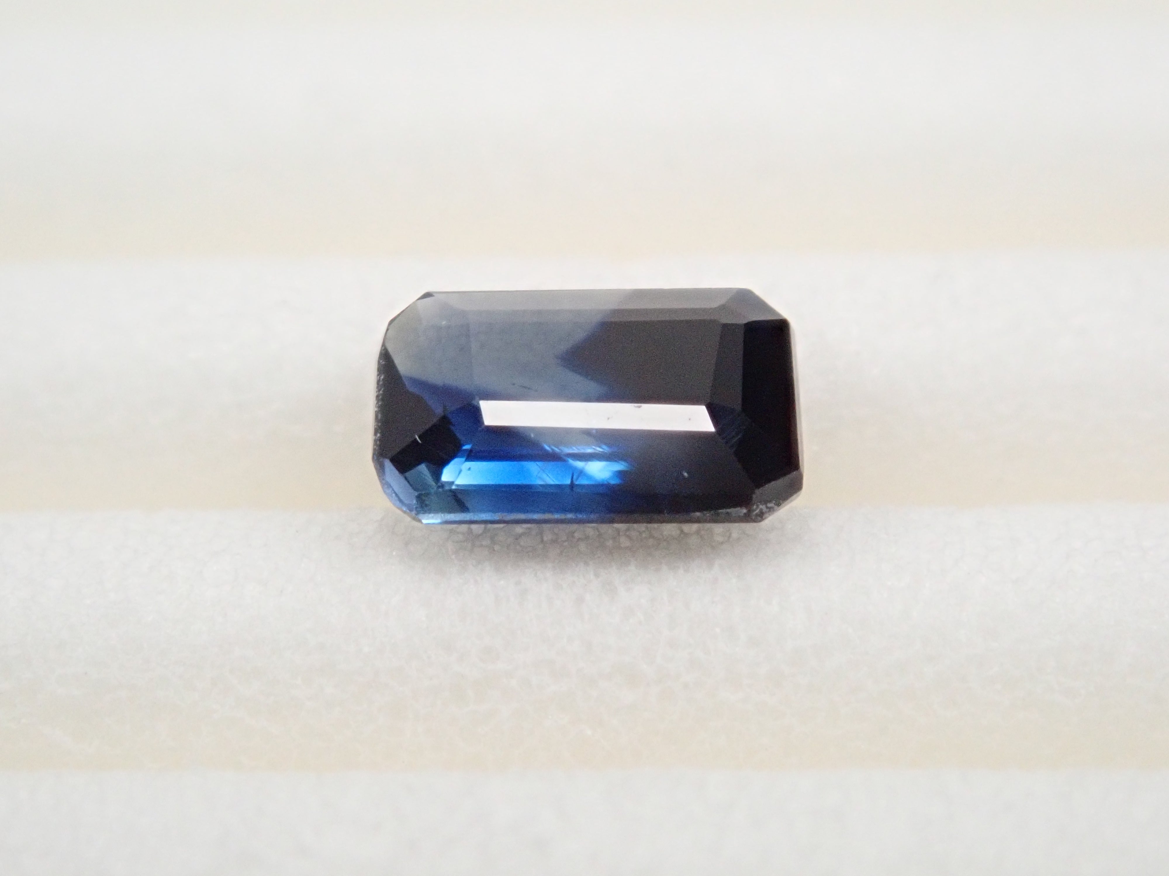 バイカラーサファイア 0.404ctルース