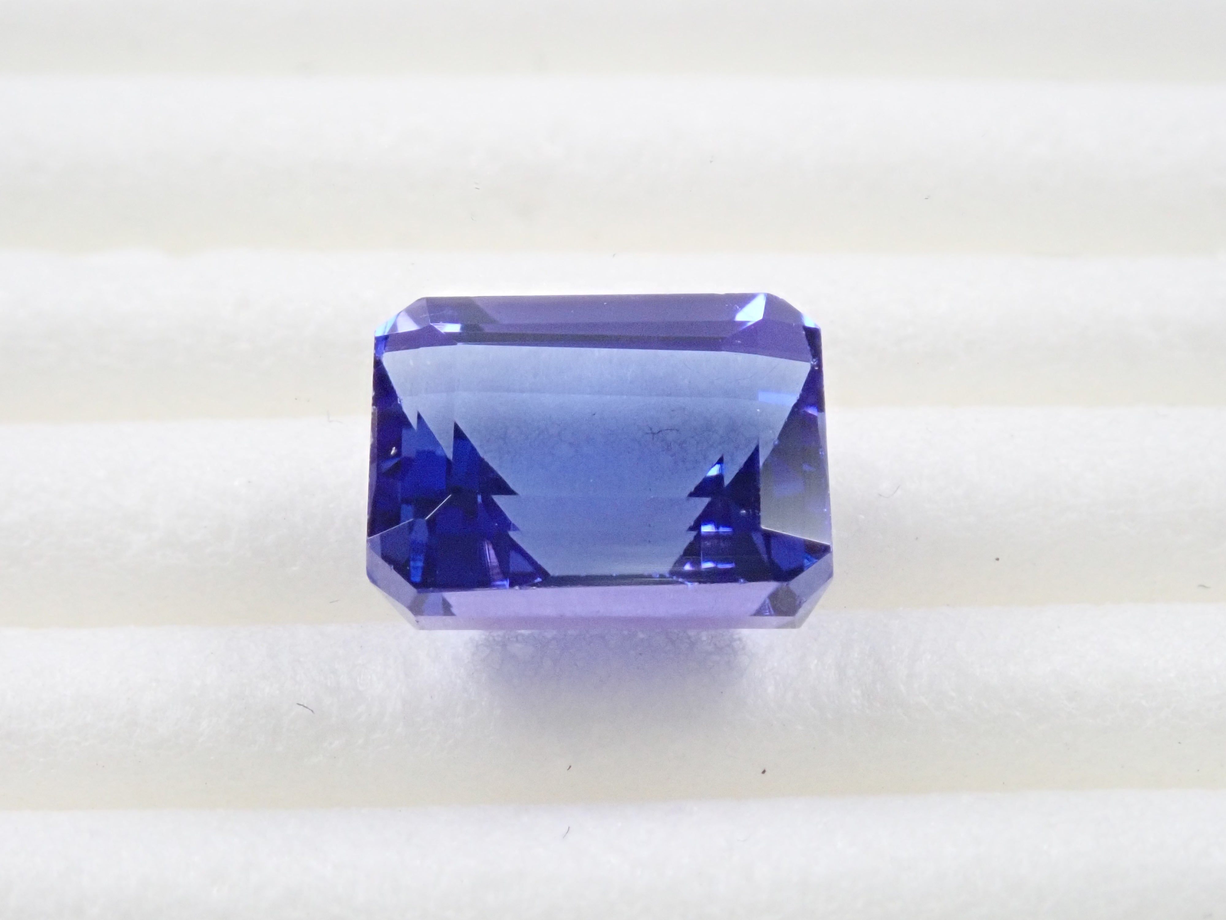 タンザニア産タンザナイト 2.726ctルース