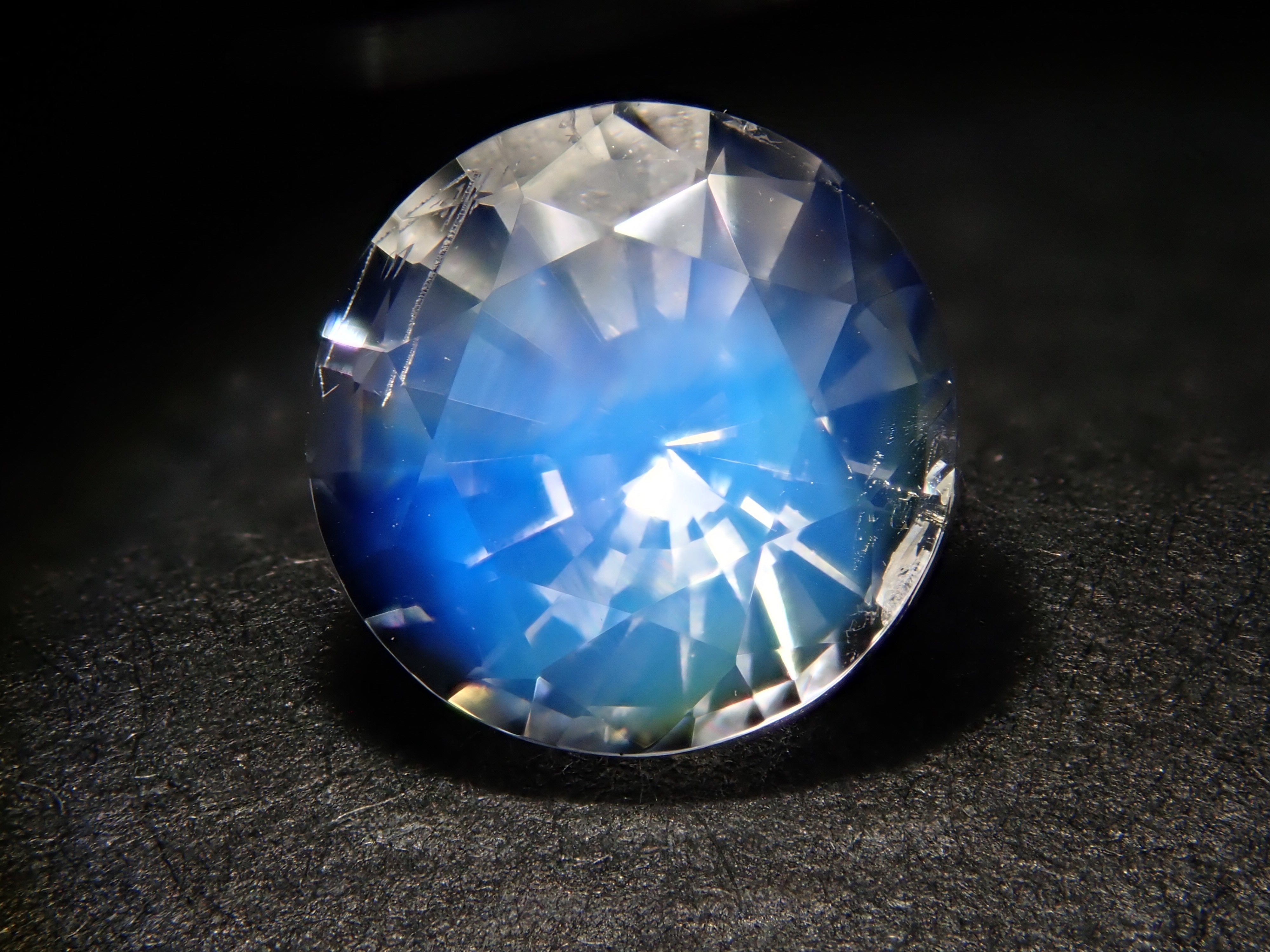 アンデシン・ラブラドライト（通称名 レインボームーンストーン